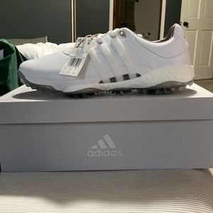 Adidas Tour 360 22 Men’s golf shoe.  New in box!